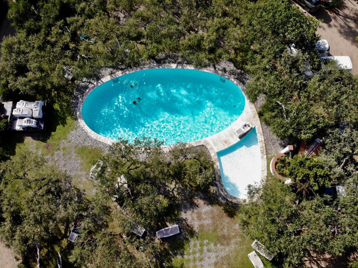 Hotel Cala Joncols Roses Bagian luar foto