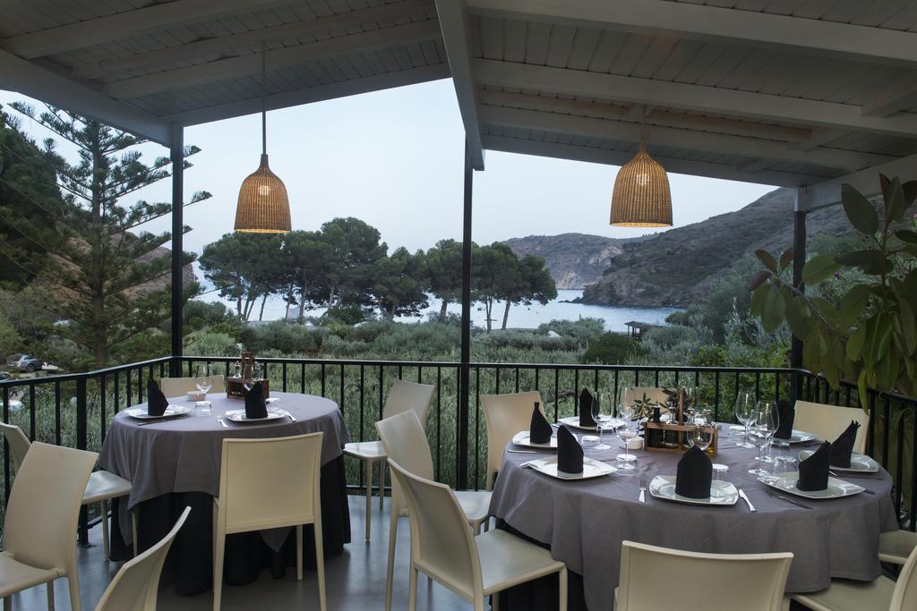 Hotel Cala Joncols Roses Bagian luar foto