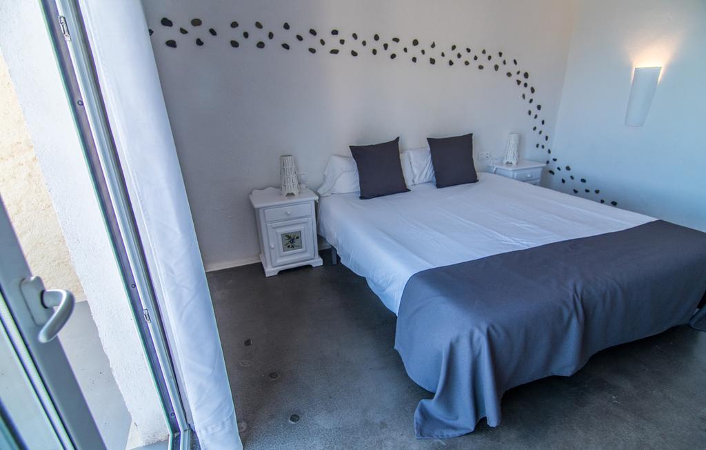Hotel Cala Joncols Roses Bagian luar foto