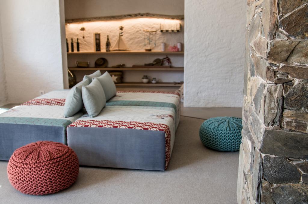 Hotel Cala Joncols Roses Bagian luar foto