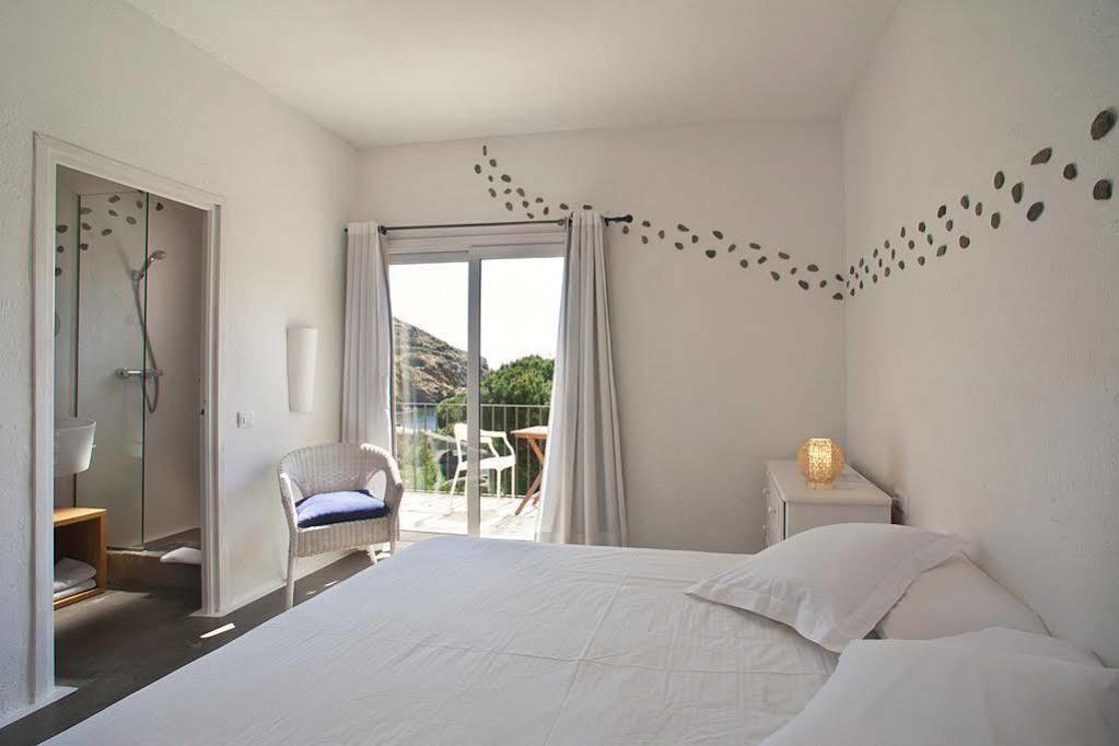 Hotel Cala Joncols Roses Bagian luar foto