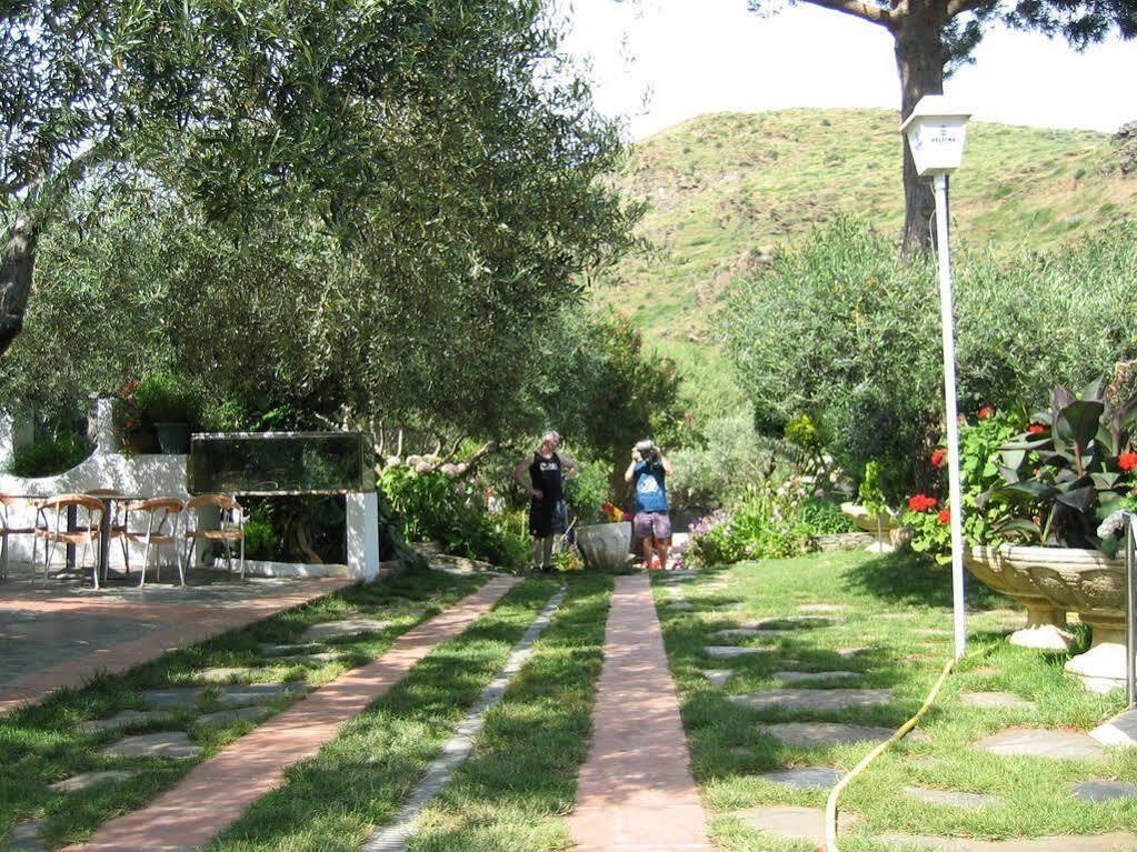 Hotel Cala Joncols Roses Bagian luar foto